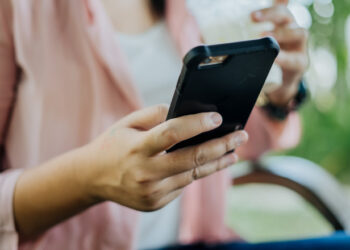 Situatii cotidiene in care prezenta unei huse de telefon isi spune cuvantul