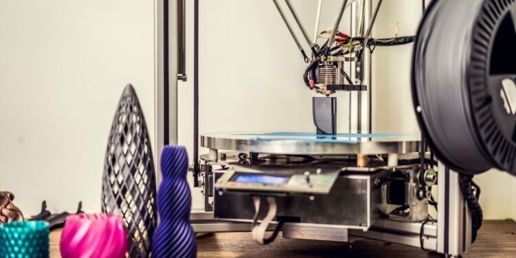 Beneficiile imprimantelor 3D la scară largă, în producție
