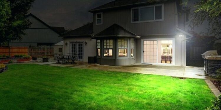 Avantajele iluminatului de exterior cu proiectoare LED
